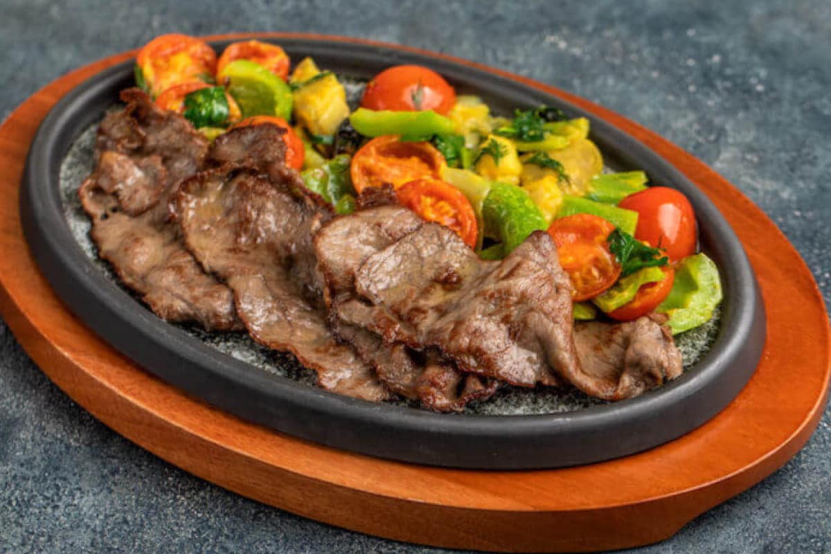 Maso, které je zdravější než hovězí a vepřové. Obsahuje velké množství kolagenu a železa, které jsou prospěšné pro srdce a mozek.